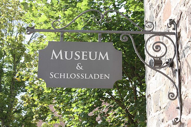 Eingangsschild vom Museum